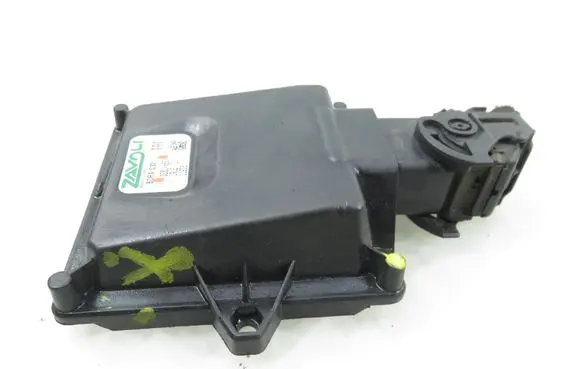 Toyota Yaris LP gas control unit module DE817085