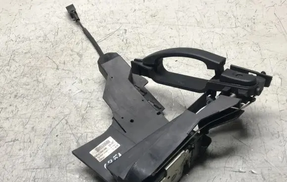 Audi A4 S4 B7 8E 8H Front door lock 2S61A219A65ABB 2S61A21979A 2S61A224A37AF