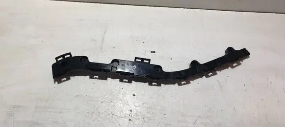 Rear bumper mounting bracket