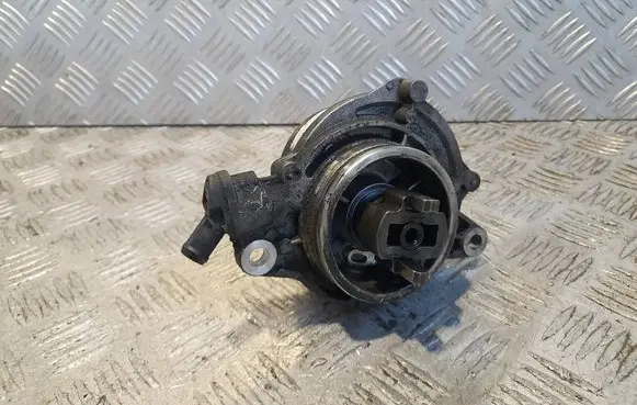 BMW 3 E90 E91 Vacuum pump 116677913204