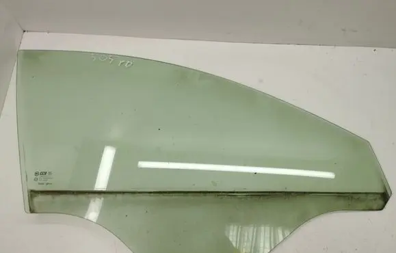 Opel Antara Front door window glass four-door 