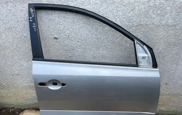 Renault Koleos I Front door