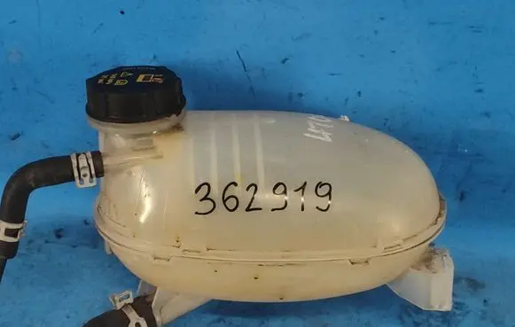 Ford Escape III Coolant expansion tank/reservoir GV618A080AD
