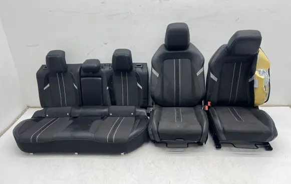 Opel Astra L Seat set 