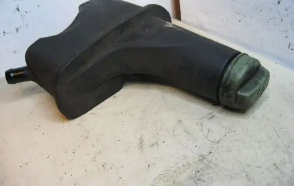 Volkswagen Golf III Power steering fluid tank/reservoir 1H0422371C