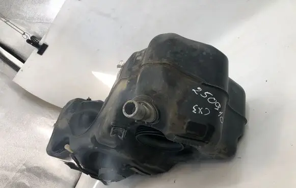 Mazda CX-3 Fuel tank D10hdb3l