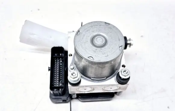 Subaru Crosstrek III ABS Pump 27536FN00A 27596FN00B 27596FN00A