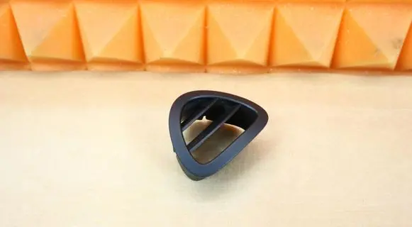 Mercedes-Benz CLK A209 C209 Dashboard side air vent grill/cover trim 2098310459 A2098310459