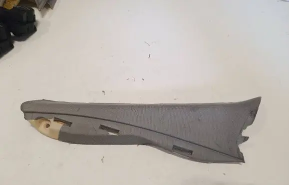 BMW 5 E60 E61 (C) pillar trim 7049901 52107010