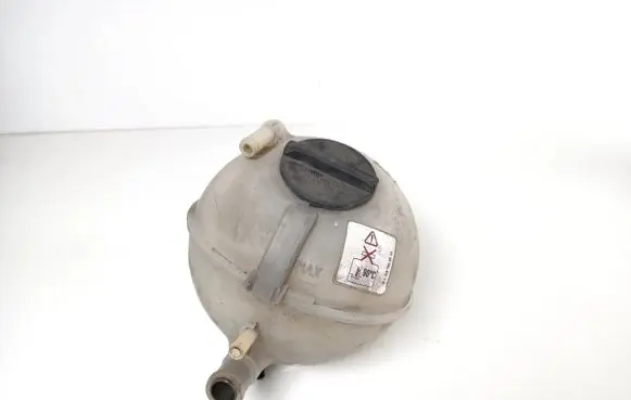Mercedes-Benz Vito Viano W639 Coolant expansion tank/reservoir A6395010203
