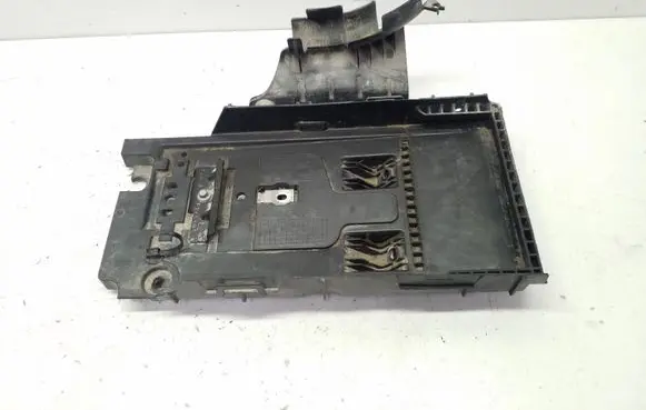 Ford Fusion II Battery tray DG9310723A