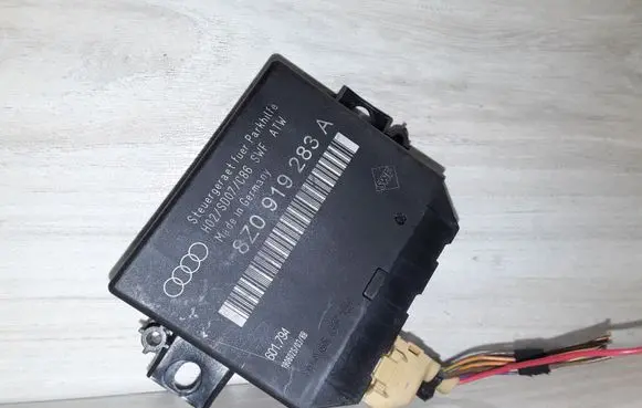 Audi A4 S4 B6 8E 8H Parking PDC control unit/module 8Z0919283A