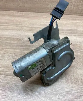 Opel Vectra B Rear window wiper motor 90504985