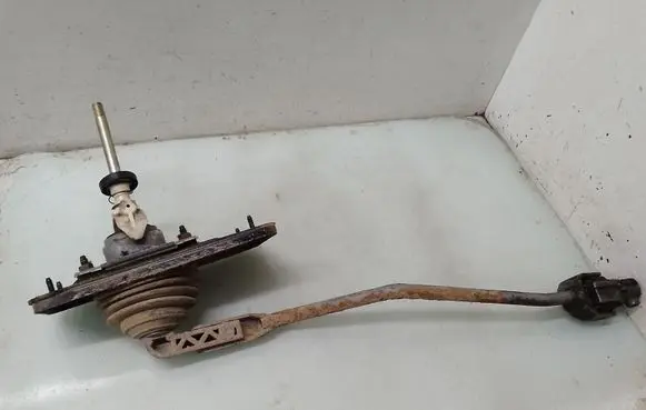 Audi A4 S4 B5 8D Gear shifter/selector 893711615