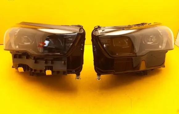 BMW 5 G60 G61 Headlights/headlamps set 5A798D8 5A798D7
