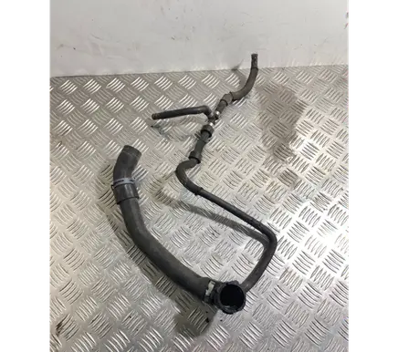 Volkswagen Touran III Engine coolant pipe/hose 5QA122101A