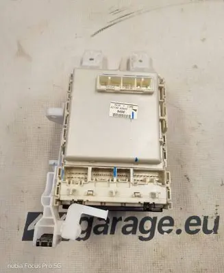 Toyota RAV 4 (XA30) Fuse module 8273042020 7K141186 9498