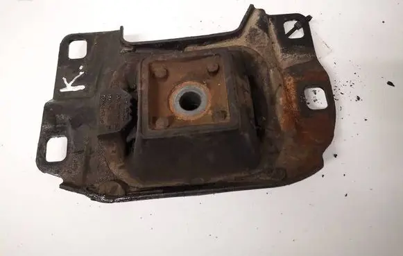 Ford Focus Engine mount bracket 3m517m121 3m51-7m121