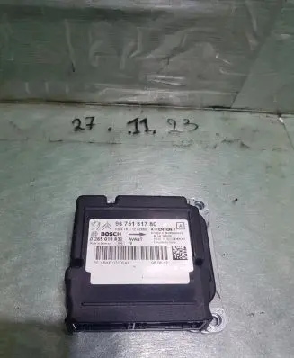 Peugeot 5008 Airbag control unit/module 9675181780