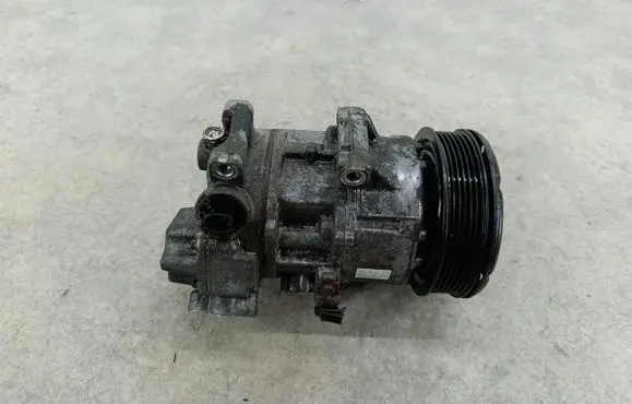 Toyota Corolla Verso E121 Air conditioning (A/C) compressor (pump) 4472600195