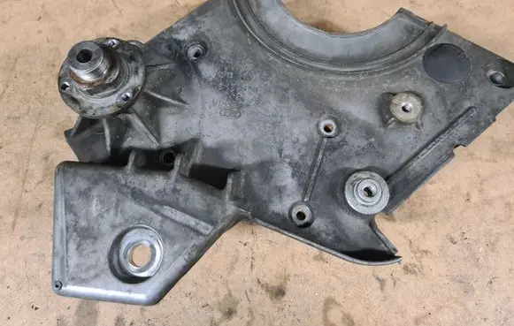 Skoda Superb B5 (3U) Engine mounting bracket 059121313F