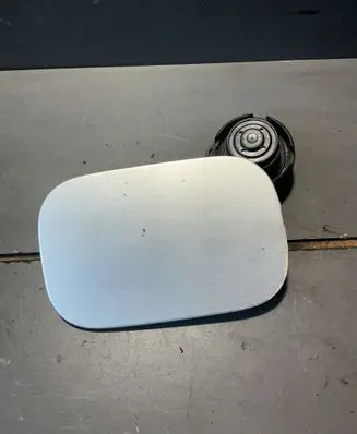 Audi A4 S4 B6 8E 8H Fuel tank cap 8E0010184H