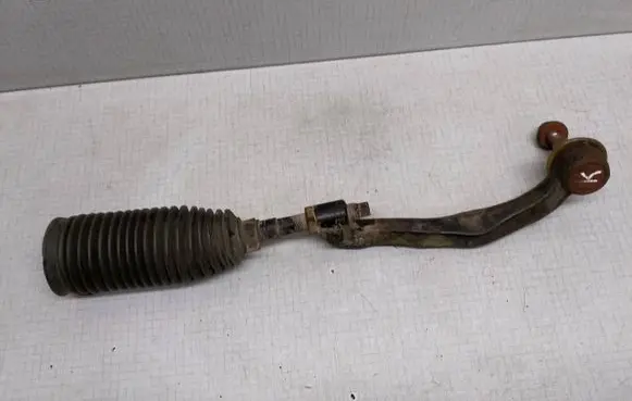 Volkswagen Transporter - Caravelle T5 Steering tie rod end 7H0422523