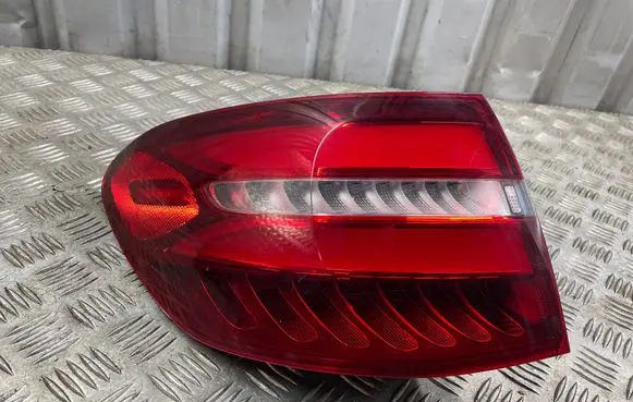 Mercedes-Benz GLC C253 Rear/tail lights 629500