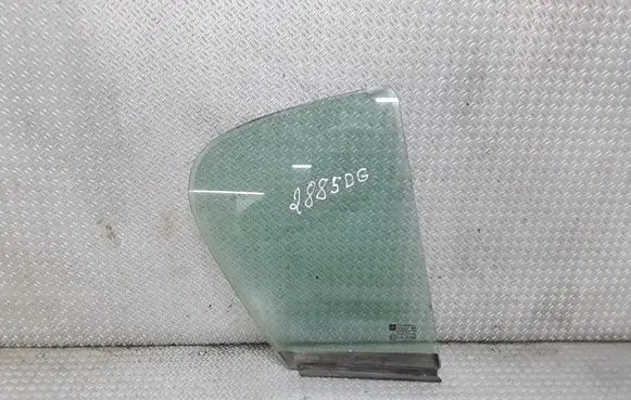 Opel Astra H Rear vent window glass 