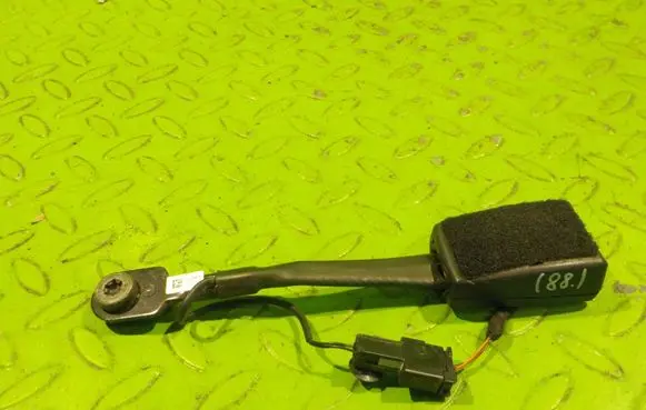 Opel Zafira C Front seatbelt 13383724 ZAPINKA