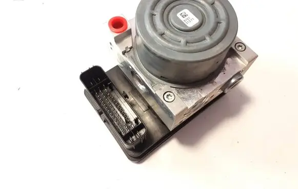 Mercedes-Benz C W205 ABS Pump A2534310200