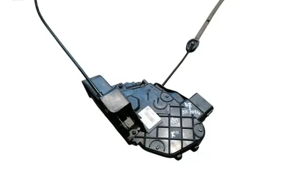 Volvo XC70 Front door lock 31253674