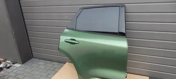 Ford Kuga III Rear door