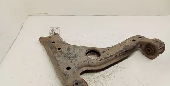 Opel Vectra B Front lower control arm/wishbone