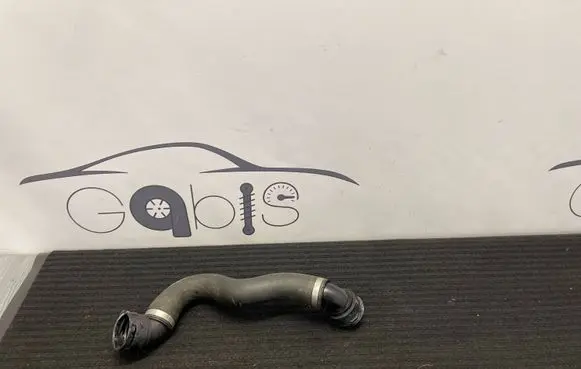 Mercedes-Benz C W205 Engine coolant pipe/hose A2055017484