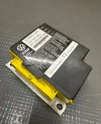 Volkswagen PASSAT B6 Airbag control unit/module 3C0909605J 391130 H029S2521