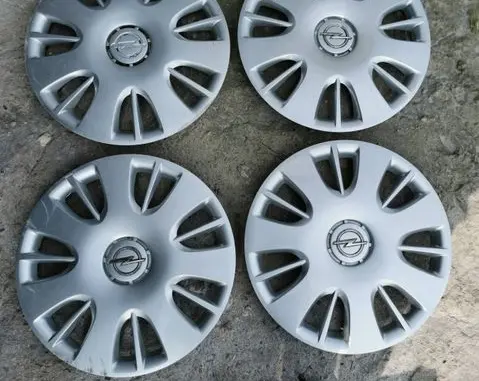 Opel Corsa D R15 wheel hub/cap/trim 13214814