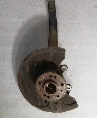 Mercedes-Benz R W251 Front wheel hub 02060644