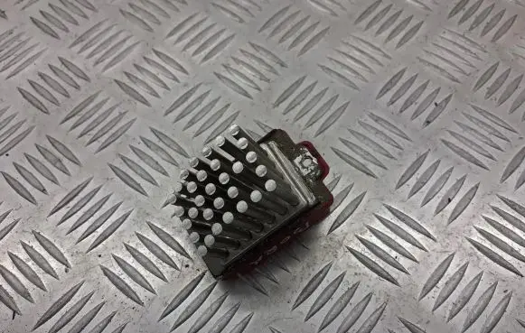 Volkswagen Bora Heater blower fan relay 1J0907521