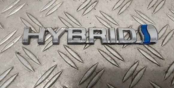 Toyota Auris E180 Fender model badge letters 