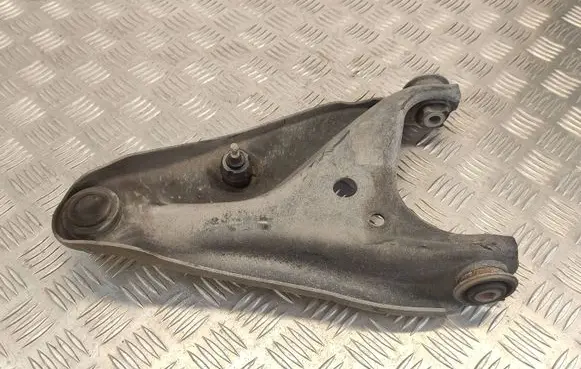 Dacia Sandero Front lower control arm/wishbone
