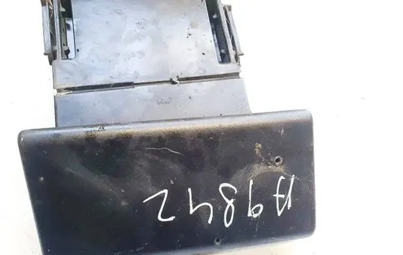 Volkswagen PASSAT B4 Car ashtray 357857961
