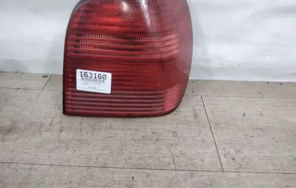 Volkswagen PASSAT B5 Rear/tail lights