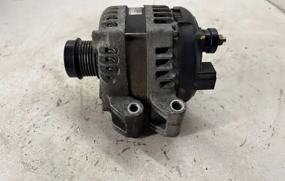 Maserati Ghibli Generator/alternator 1042106991 30318724485