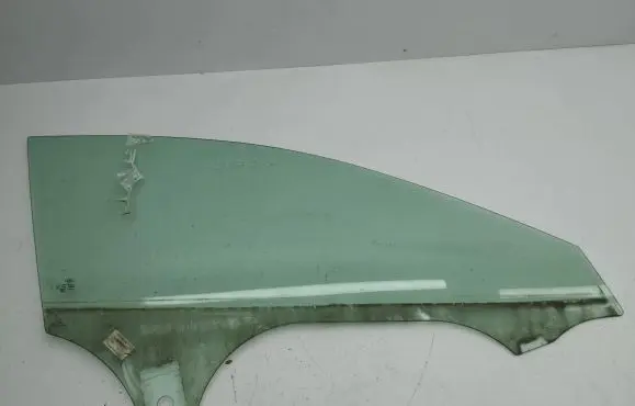 Audi A5 Front door window glass four-door 8W8845202
