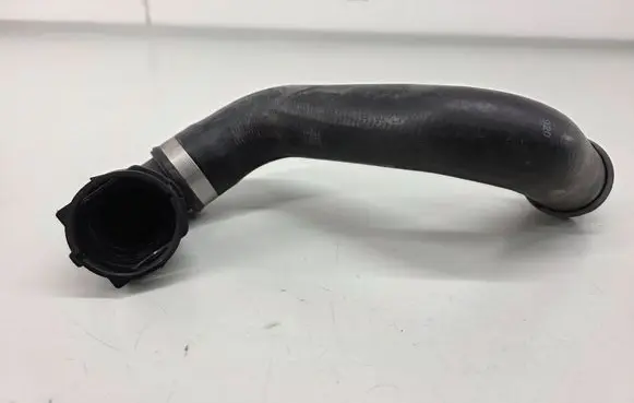 Porsche Panamera (970) Engine coolant pipe/hose 97010640210