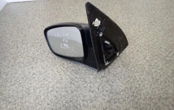 Hyundai i10 Front door electric wing mirror