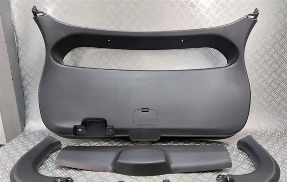 Mitsubishi Eclipse Cross Tailgate/trunk upper cover trim 
