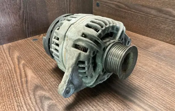 Iveco Daily 3rd gen Generator/alternator 504009977 0124325053