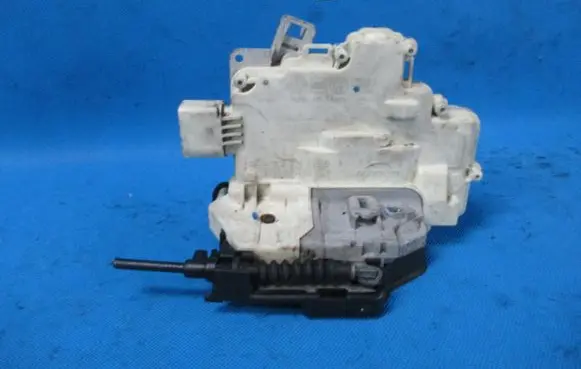 Audi Q7 4L Rear door lock 3C4839015D